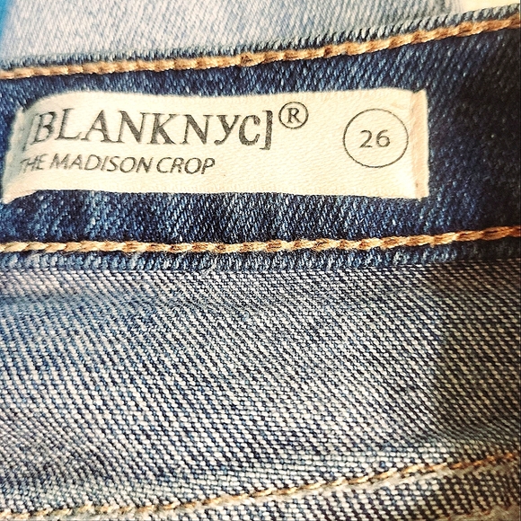NWT BlankNYC The Madison Crop, lightwash, distressed ripped, straight leg, Sz 26 - Picture 11 of 12